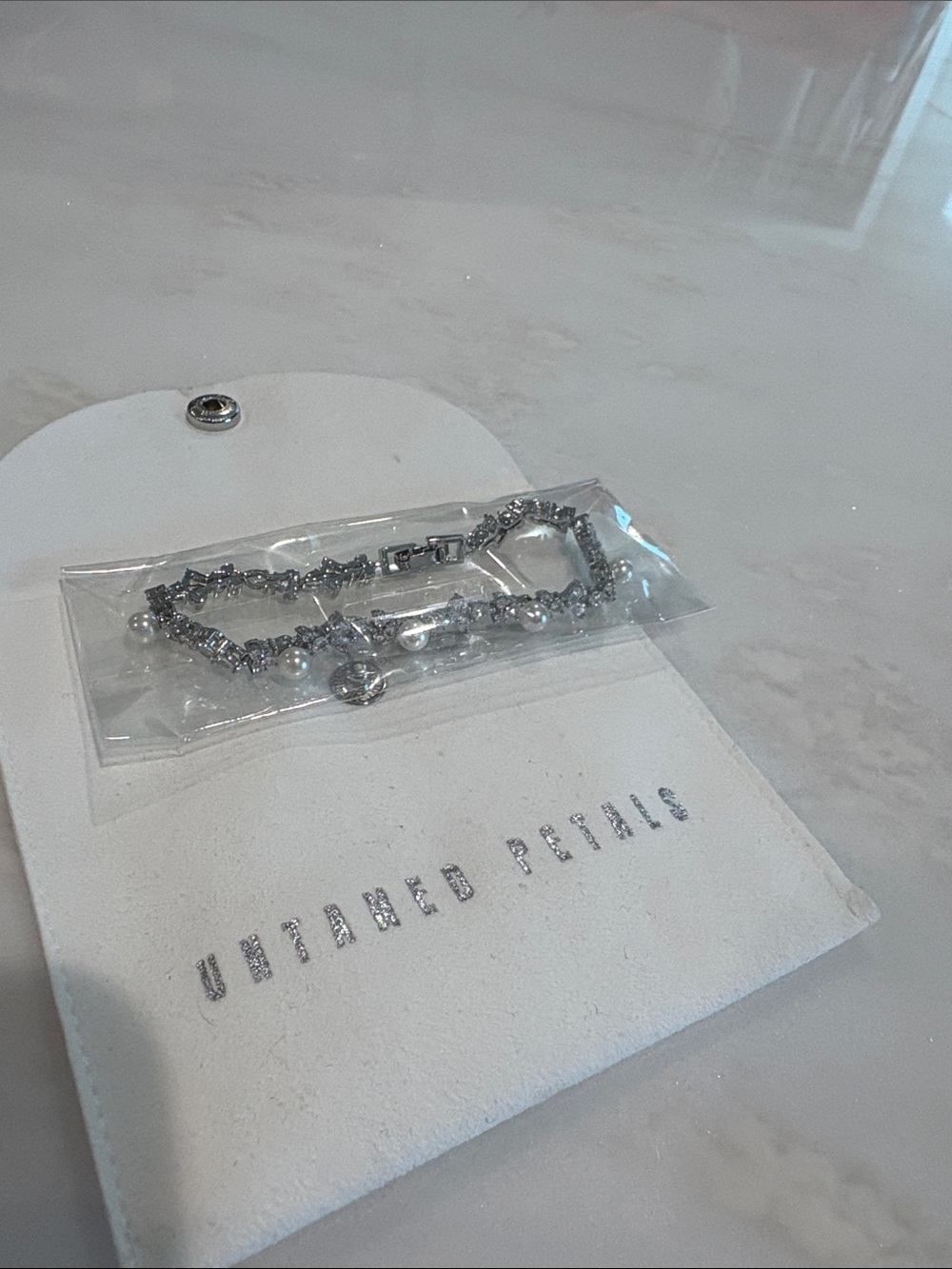 UNTAMED PETALS BY AMANDA JUDGE Silver Crystal & Pearl Bracelet